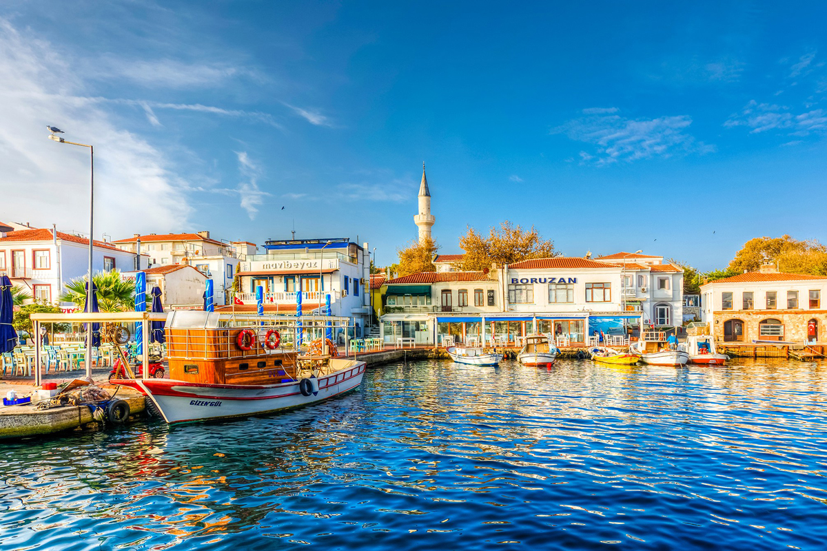 Gökçeada Gezi Rehberi: Türkiye’nin Sakin ve Vahşi Güzeli